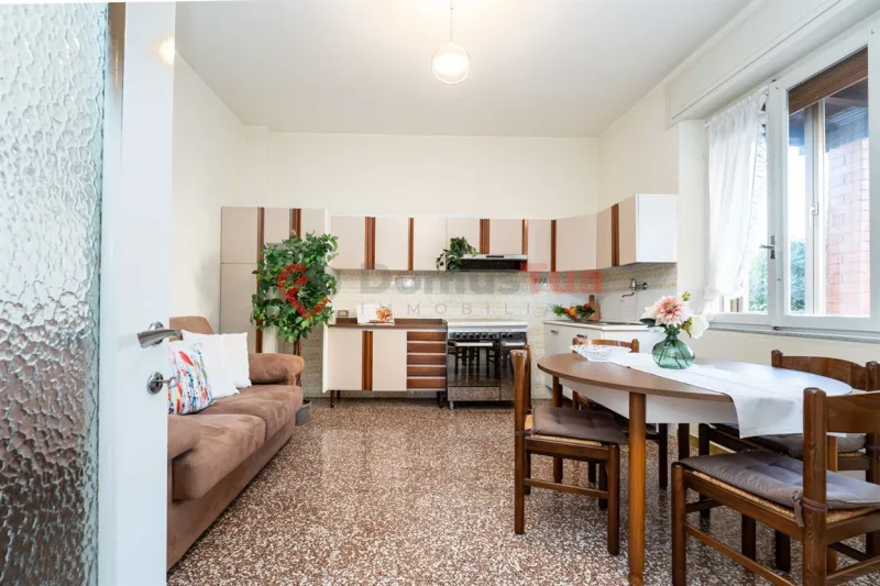 CASA INDIPENDENTE DA PERSONALIZZARE, CON AMPIO GIARDINO — foto 5