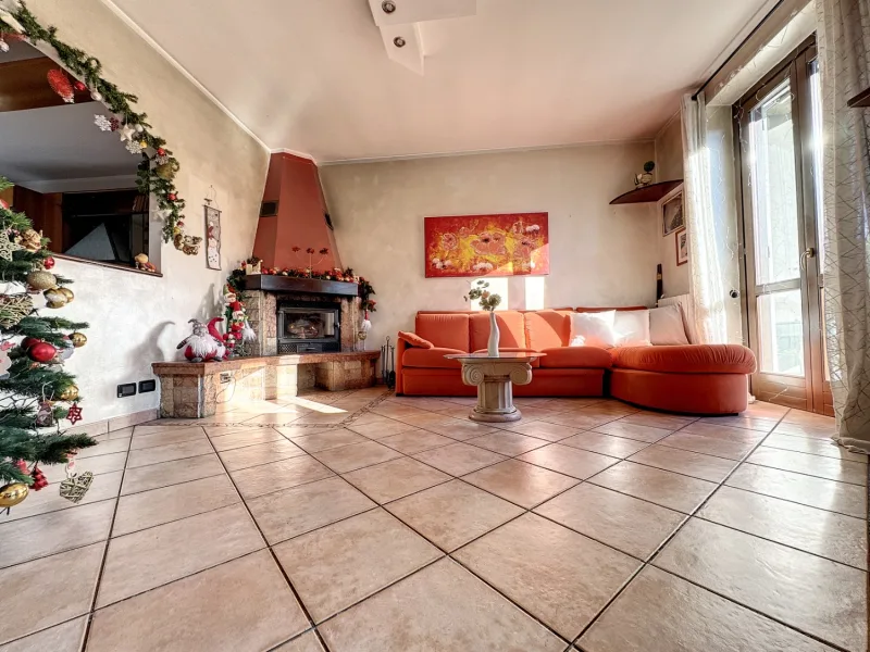 VILLETTA A SCHIERA CON 3 CAMERE - GIARDINO DI 140 MQ — foto 5