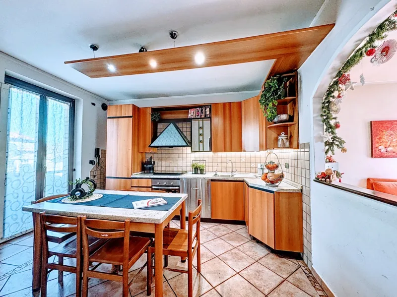 VILLETTA A SCHIERA CON 3 CAMERE - GIARDINO DI 140 MQ — foto 10
