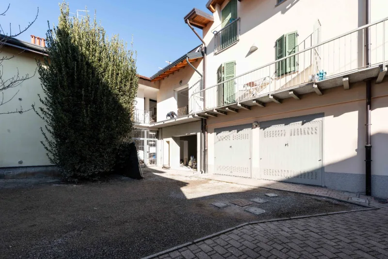 3L NUOVO IN CENTRO CON AREA ESTERNA — foto 26
