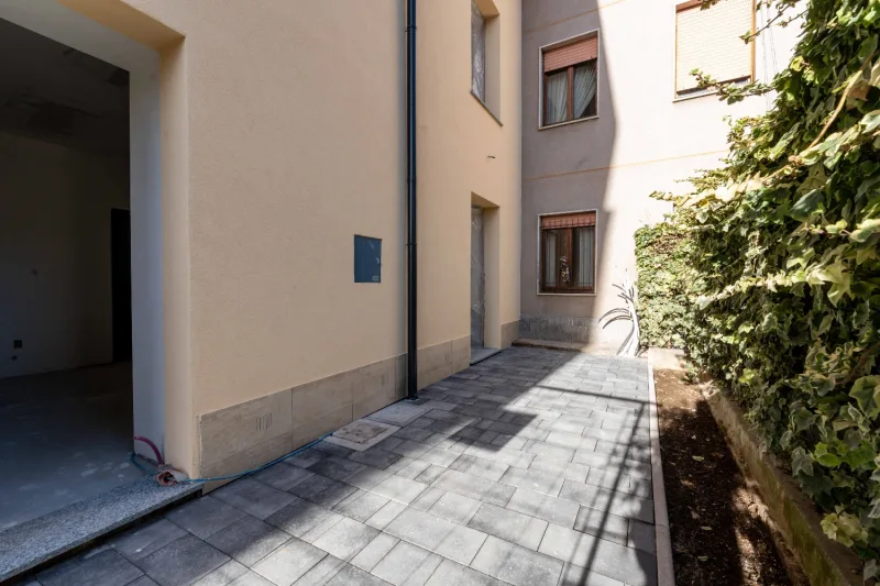 3L NUOVO IN CENTRO CON AREA ESTERNA — foto 9