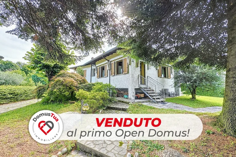 L'Eleganza sul Lago: Una Villa da Sogno a Monvalle — foto 1