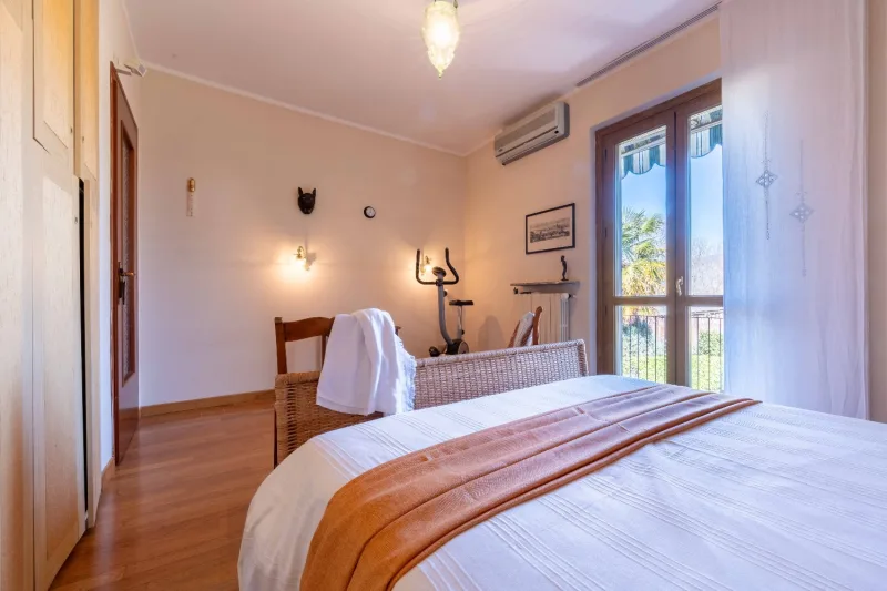 L'Eleganza sul Lago: Una Villa da Sogno a Monvalle — foto 28