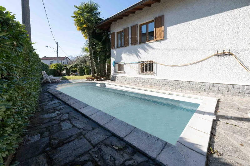 L'Eleganza sul Lago: Una Villa da Sogno a Monvalle — foto 37