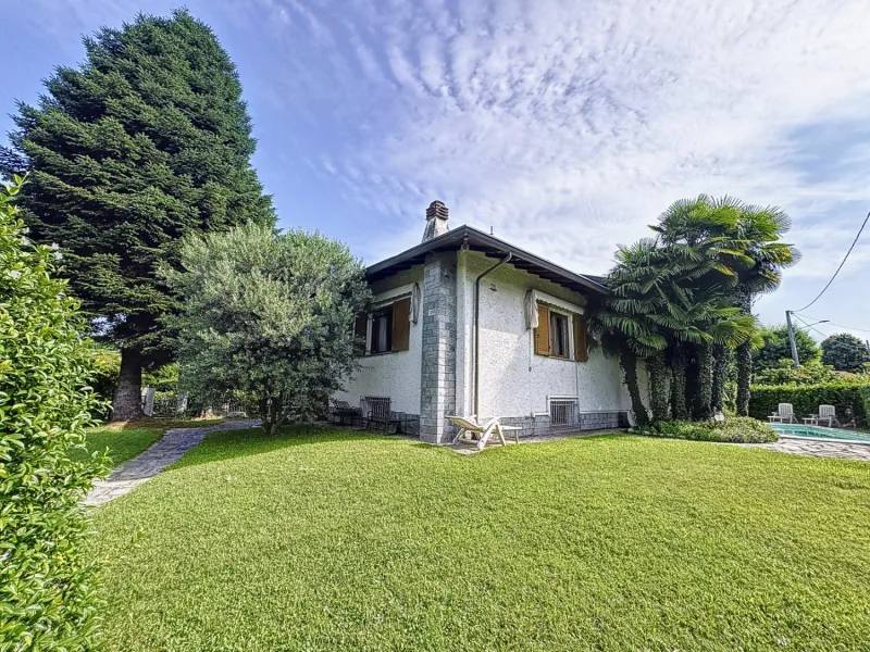 L'Eleganza sul Lago: Una Villa da Sogno a Monvalle — foto 47