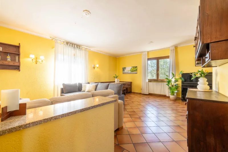 L'Eleganza sul Lago: Una Villa da Sogno a Monvalle — foto 10