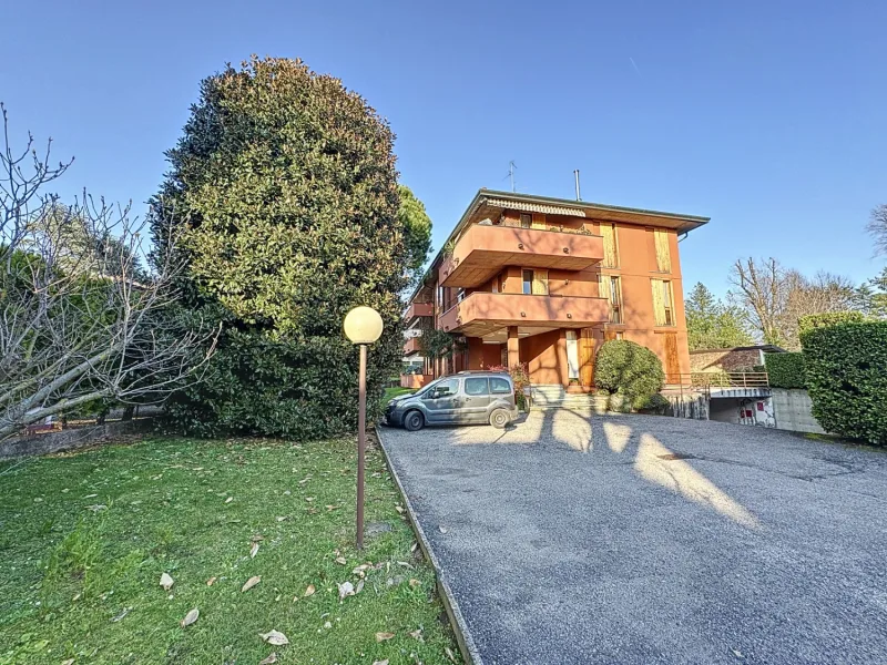 Bilocale in centro con terrazzo e box doppio — foto 23