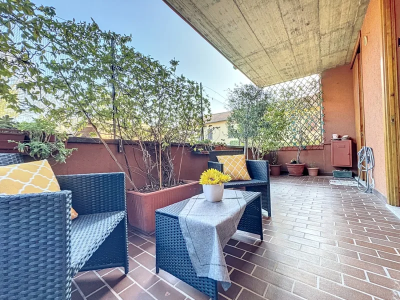 Bilocale in centro con terrazzo e box doppio — foto 7