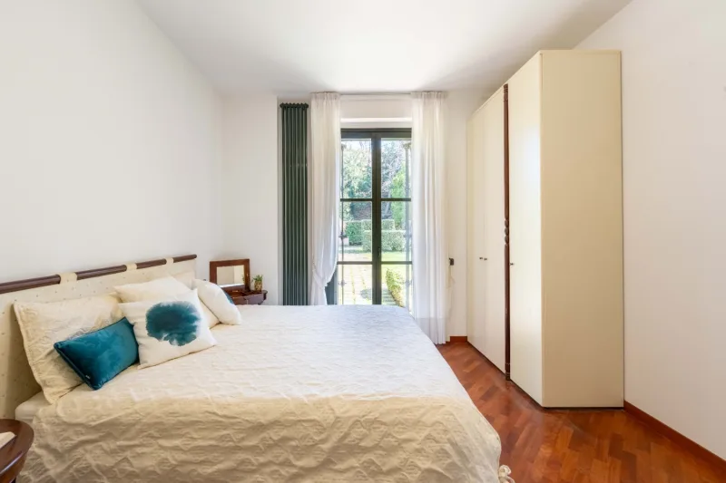 Trilocale arredato con taverna, ampio giardino e box — foto 16