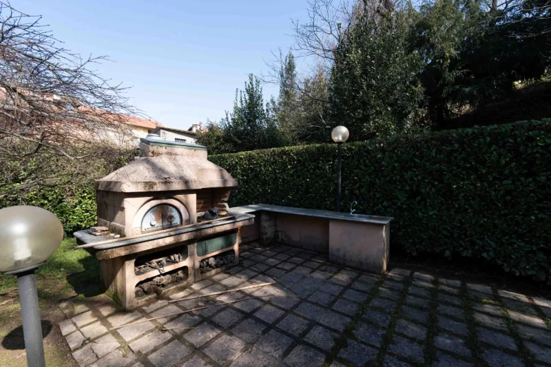 Trilocale arredato con taverna, ampio giardino e box — foto 27