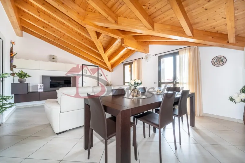 BELLISSIMO ATTICO CON MAGNIFICI TERRAZZI — foto 3