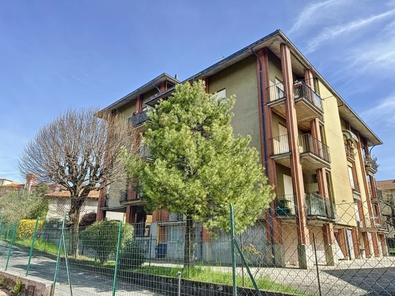 Ampio trilocale con terrazzino — foto 2