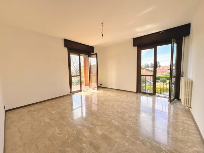 Ampio trilocale con terrazzino — foto 11
