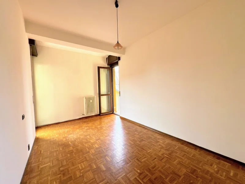 Ampio trilocale con terrazzino — foto 12