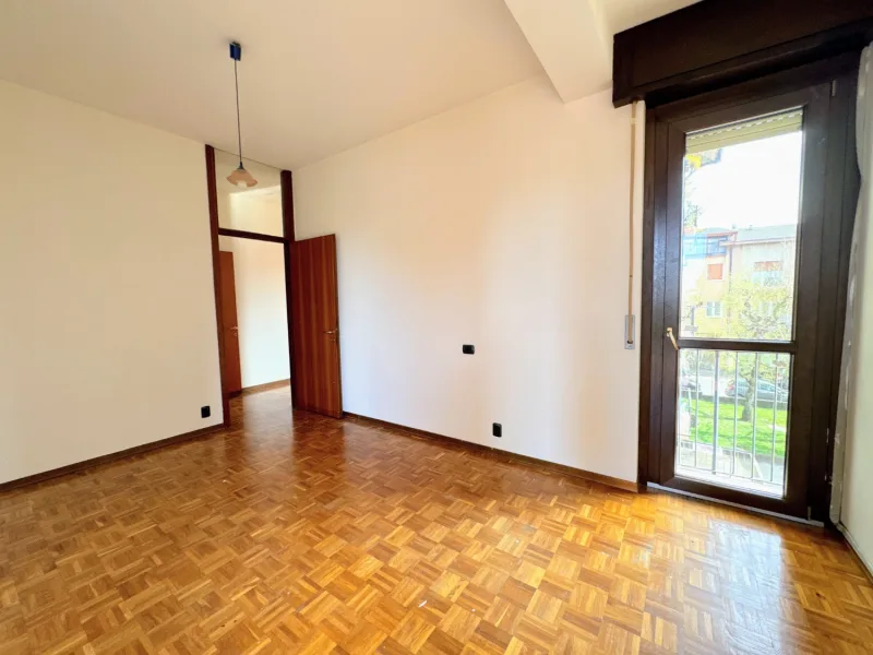 Ampio trilocale con terrazzino — foto 14