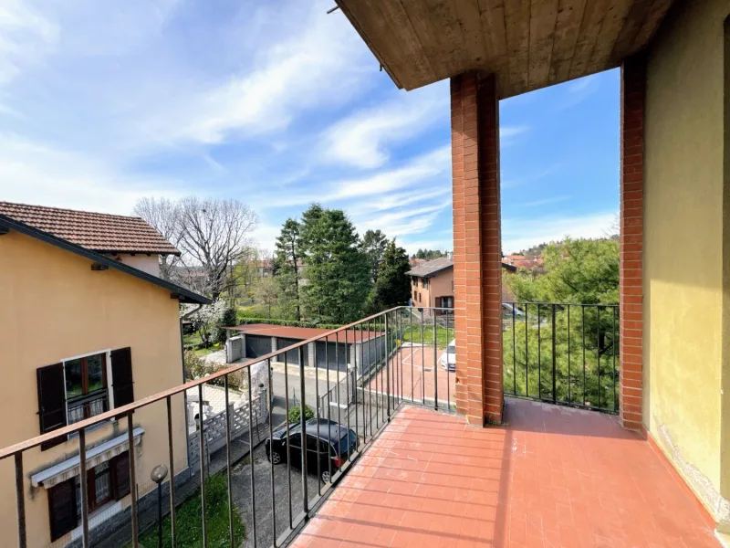 Ampio trilocale con terrazzino — foto 20