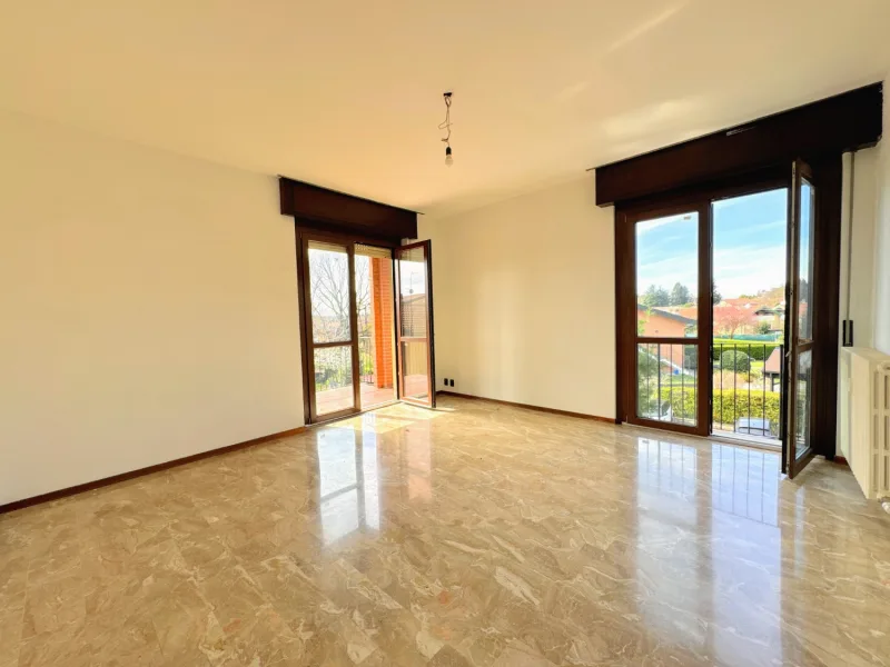 Ampio trilocale con terrazzino — foto 3