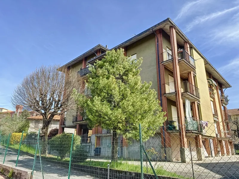 Ampio trilocale con terrazzino — foto 23