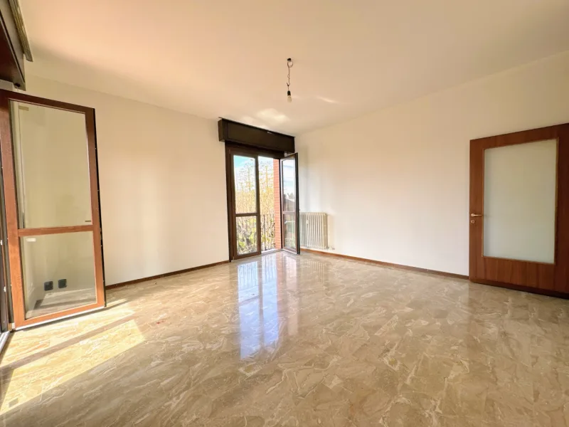 Ampio trilocale con terrazzino — foto 4