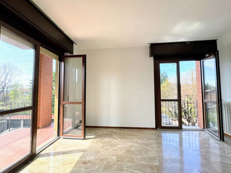 Ampio trilocale con terrazzino — foto 5