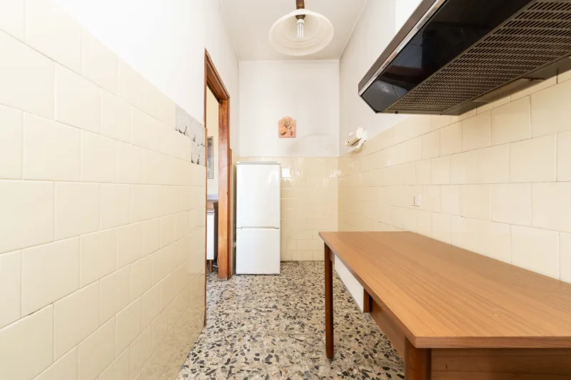 Villa plurifamiliare con box e giardino — foto 11