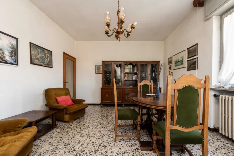 Villa plurifamiliare con box e giardino — foto 17