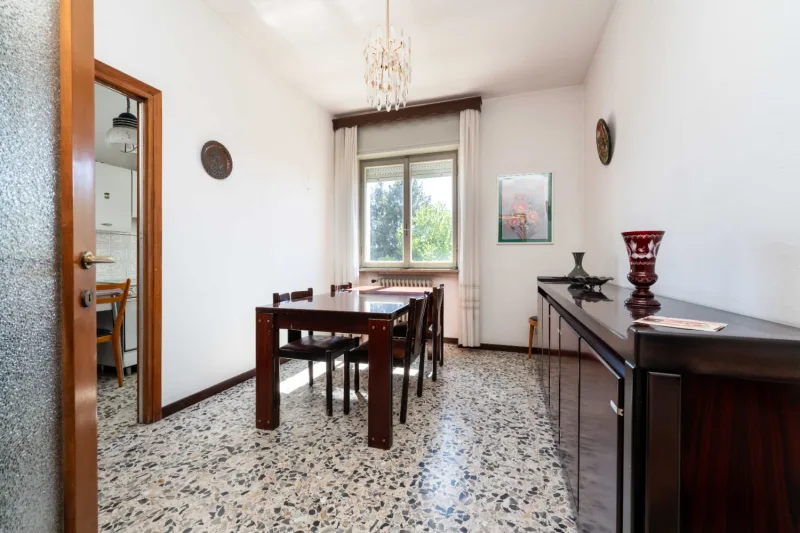 Villa plurifamiliare con box e giardino — foto 19
