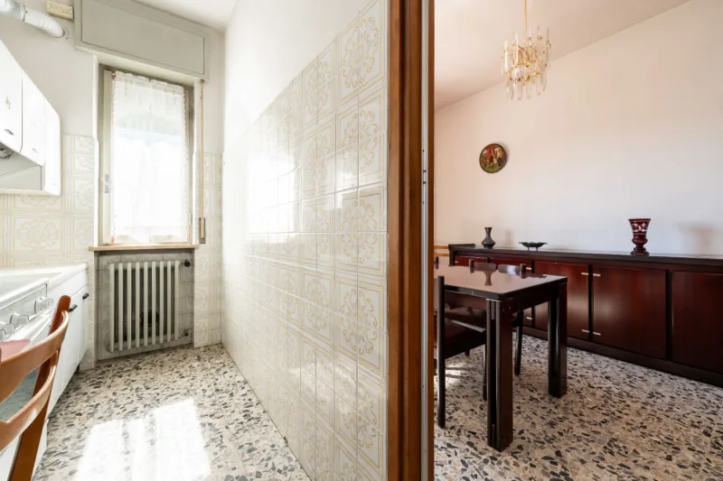 Villa plurifamiliare con box e giardino — foto 20
