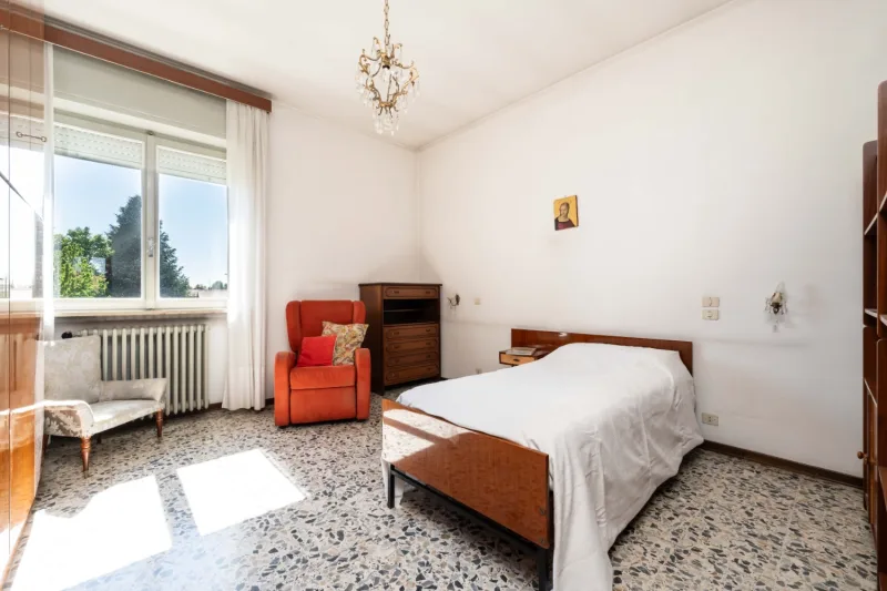 Villa plurifamiliare con box e giardino — foto 21