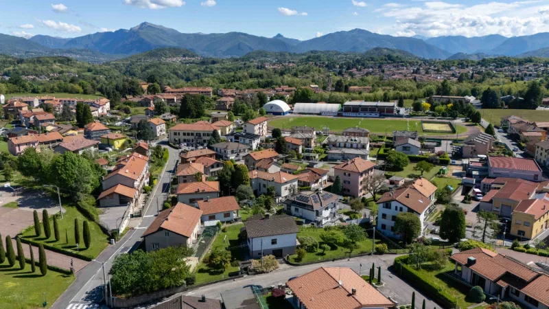 Pratica Villa Singola con Ampio Giardino — foto 21