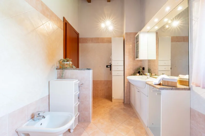 Porzione di Bifamiliare: Spazio, Comfort e Tecnologia — foto 19