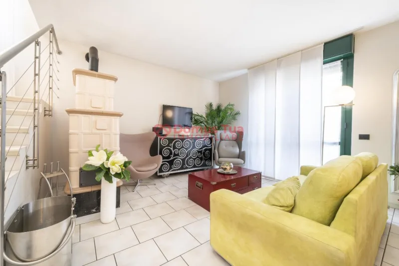 AMPIA VILLA CON GIARDINO E TAVERNA — foto 4