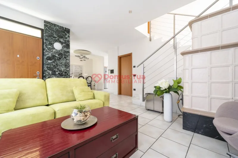 AMPIA VILLA CON GIARDINO E TAVERNA — foto 6