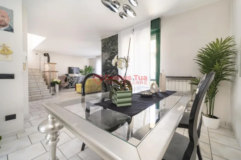 AMPIA VILLA CON GIARDINO E TAVERNA — foto 7