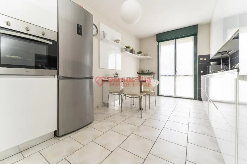 AMPIA VILLA CON GIARDINO E TAVERNA — foto 10