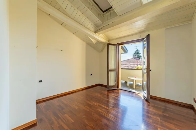 Spazioso e Versatile appartamento plurilocale — foto 35