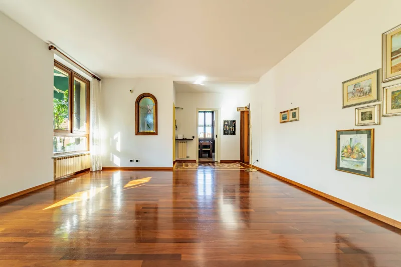 Spazioso e Versatile appartamento plurilocale — foto 5