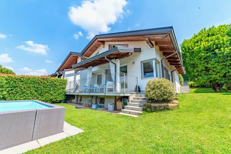 Eleganza e Comfort in una Bifamiliare di Prestigio — foto 2