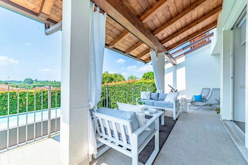 Eleganza e Comfort in una Bifamiliare di Prestigio — foto 11