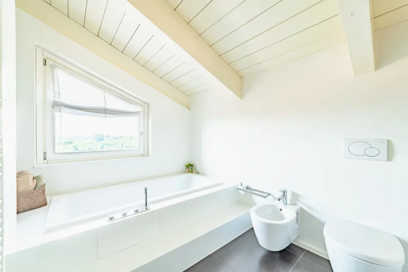 Eleganza e Comfort in una Bifamiliare di Prestigio — foto 29