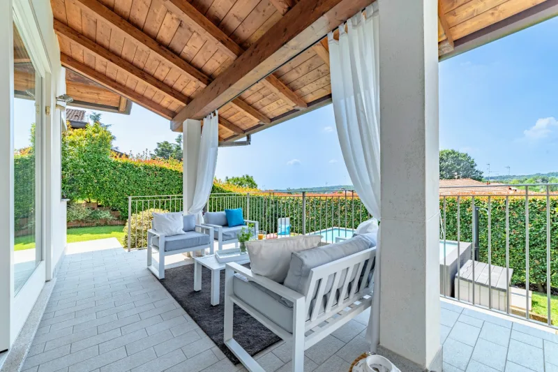 Eleganza e Comfort in una Bifamiliare di Prestigio — foto 4