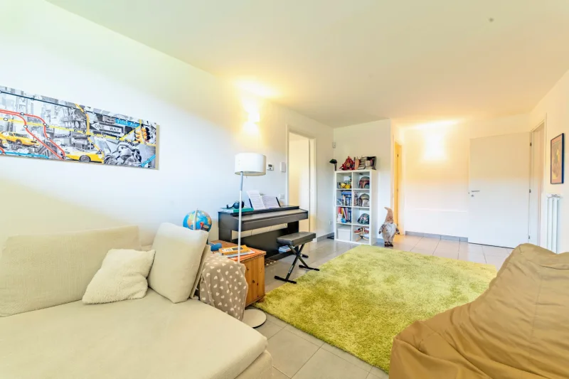 Eleganza e Comfort in una Bifamiliare di Prestigio — foto 32