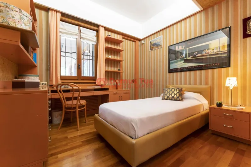 SPLENDIDA VILLA DA VIVERE SUBITO IMMERSA NEL VERDE — foto 22