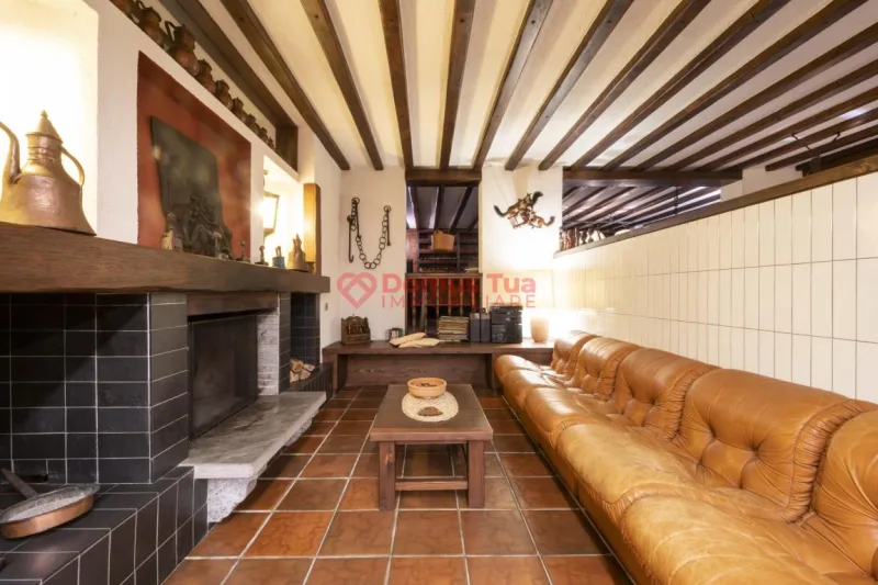 SPLENDIDA VILLA DA VIVERE SUBITO IMMERSA NEL VERDE — foto 29