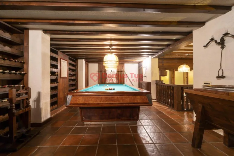 SPLENDIDA VILLA DA VIVERE SUBITO IMMERSA NEL VERDE — foto 31