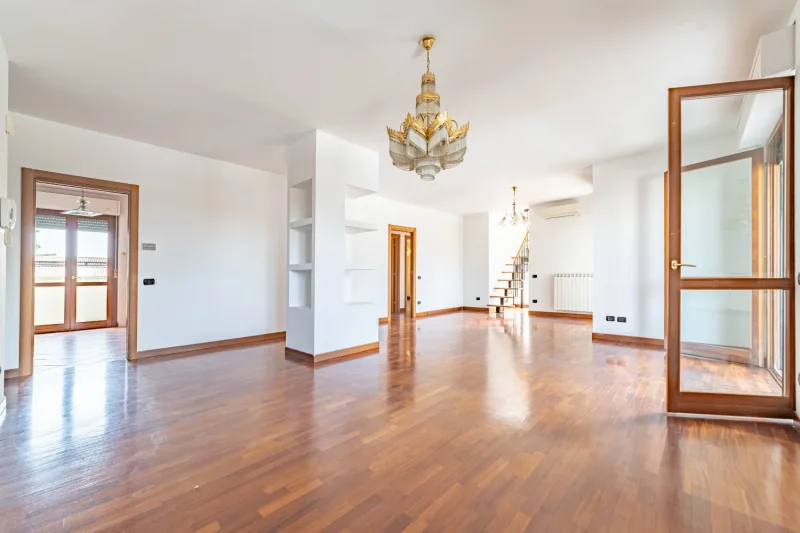 Terrazze panoramiche e due appartamenti in uno — foto 3