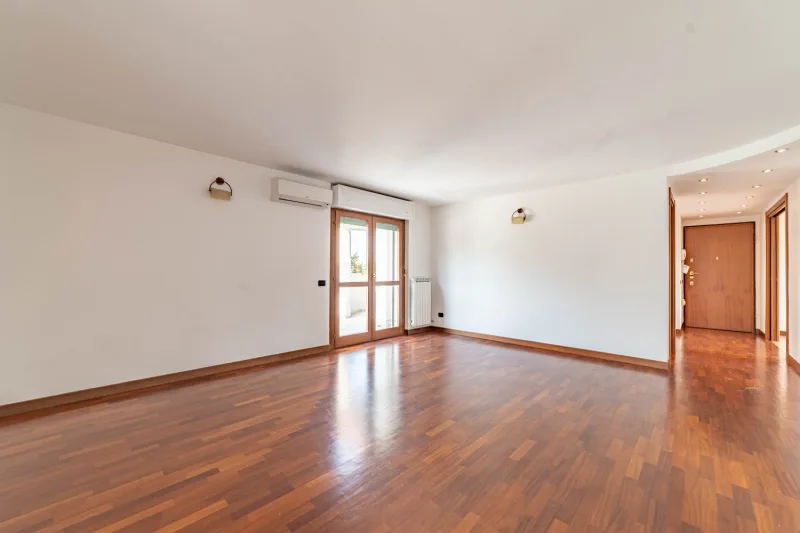 Terrazze panoramiche e due appartamenti in uno — foto 35