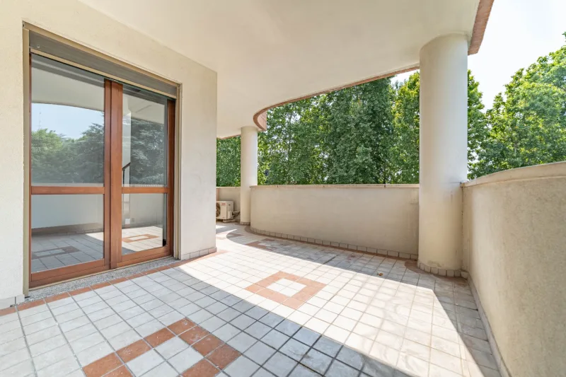 Terrazze panoramiche e due appartamenti in uno — foto 42