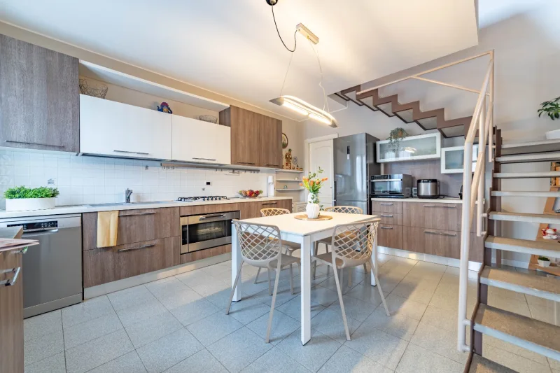 3L duplex : Comfort, Luminosità e Posizione Strategica — foto 2