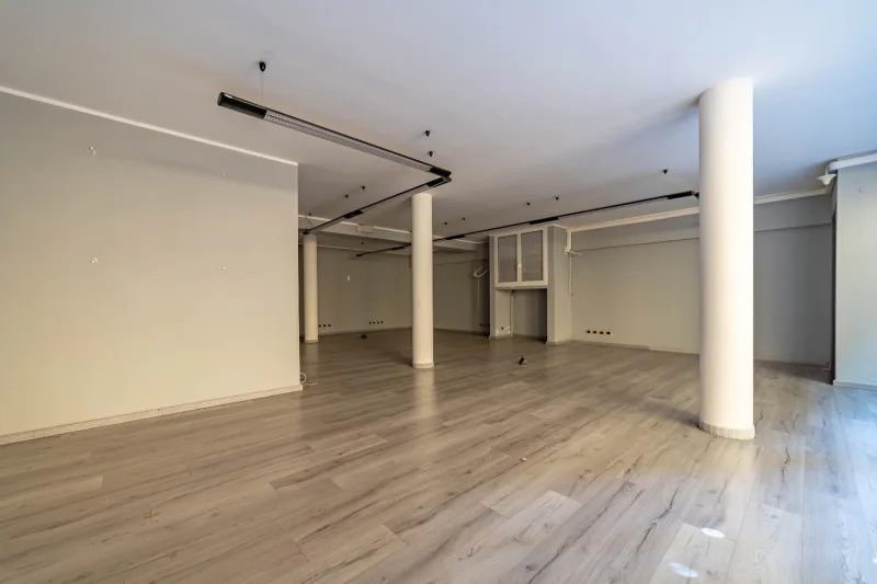 Ufficio Open Space Versatile di 95 mq — foto 14